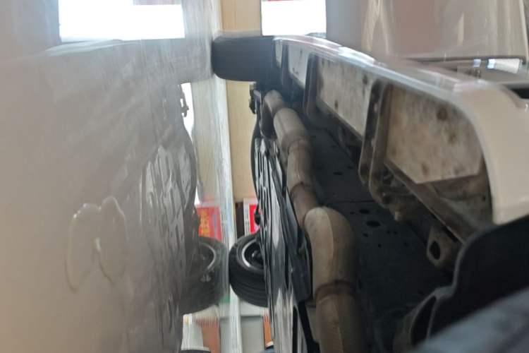 Used Tank 500 New Energy 2025 Hi4-Z Right Side Sill
