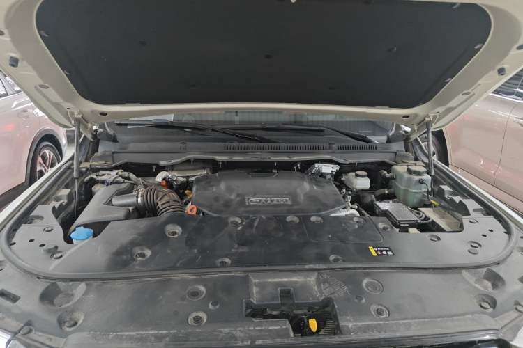 Used Tank 500 New Energy 2025 Hi4-Z Engine Bay