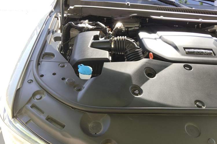 Used Tank 500 New Energy 2025 Hi4-Z Engine Bay Right