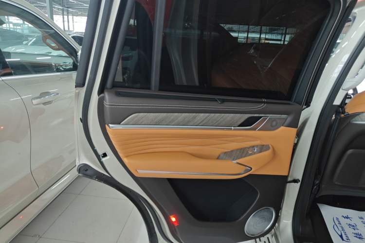 Used Tank 500 New Energy 2025 Hi4-Z Interior 8