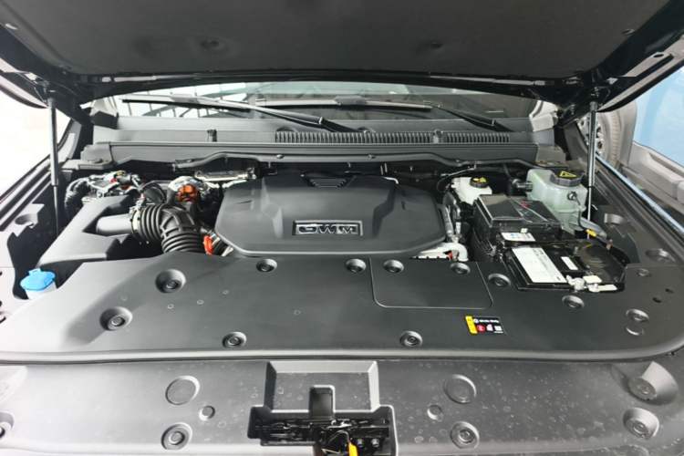 Used Tank 500 New Energy 2026 Model—Hi4-T Standard Version Engine Bay