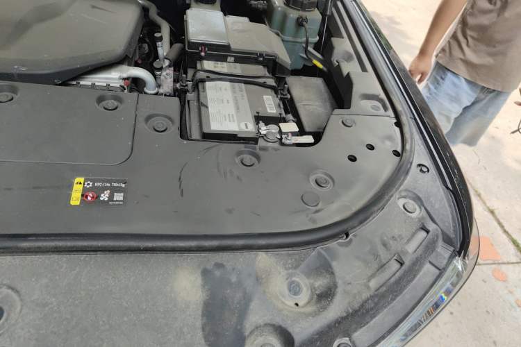 Used Tank 500 New Energy 2026 Model—Hi4-T Standard Version Engine Bay Left