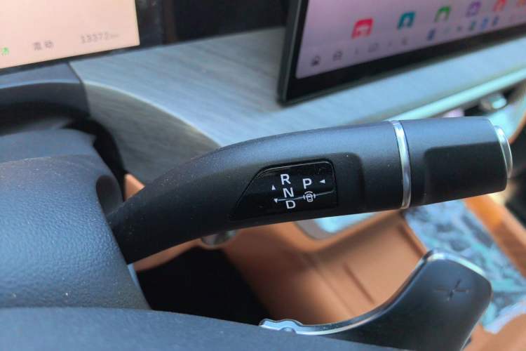 Used Tank 500 New Energy 2026 Model—Hi4-T Smart Enjoyment Version Gear Lever