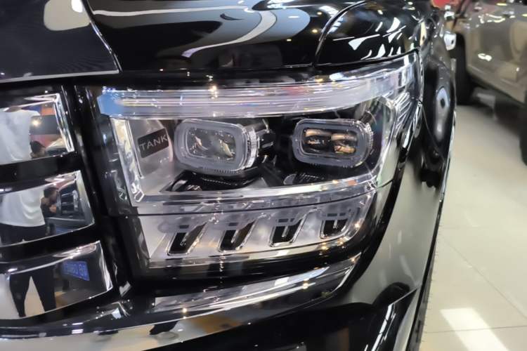 Used Tank 500 New Energy 2026 Model—Hi4-T Smart Enjoyment Version Left Front Headlight