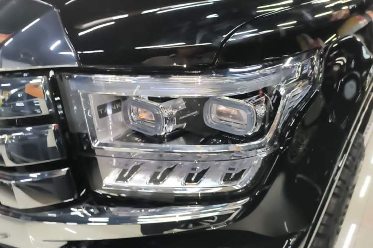 Used Tank 500 New Energy 2026 Model—Hi4-Z Smart Enjoyment Version Left Front Headlight