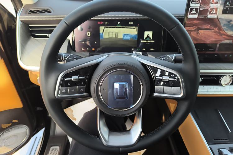 Used Tank 500 New Energy 2026 Model—Hi4-T Smart Enjoyment Version Steering Wheel