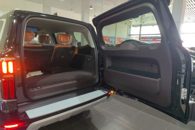 Used Tank 500 New Energy 2026 Model—Hi4-T Smart Enjoyment Version Trunk