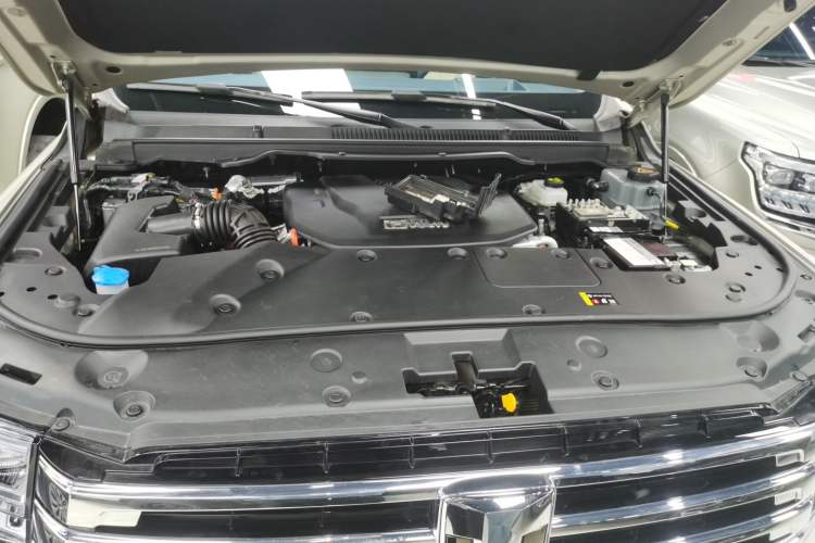 Used Tank 500 New Energy 2026 Model—Hi4-T Standard Version Engine Bay