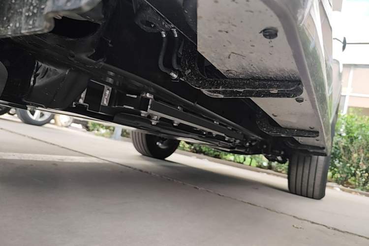 Used Tank 500 New Energy 2026 Model—Hi4-Z Smart Enjoyment Version Left Side Sill