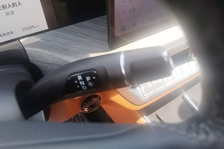 Used Tank 500 New Energy 2026 Model—Hi4-Z Smart Enjoyment Version Gear Lever