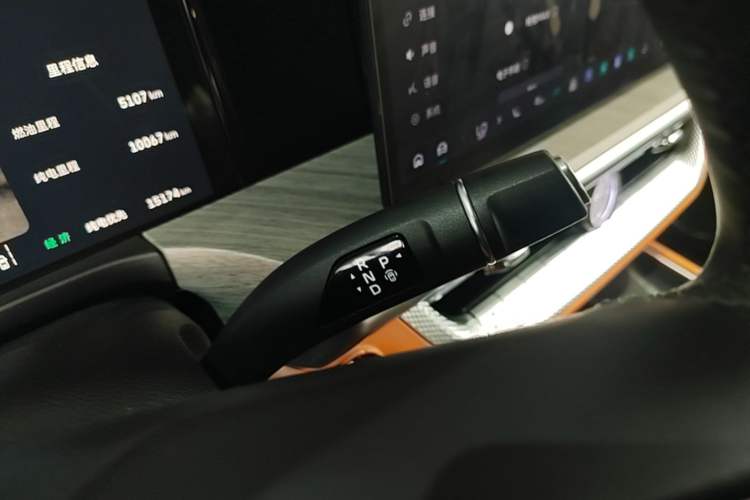 Used Tank 500 New Energy 2026 Model—Hi4-Z Smart Enjoyment Version Gear Lever