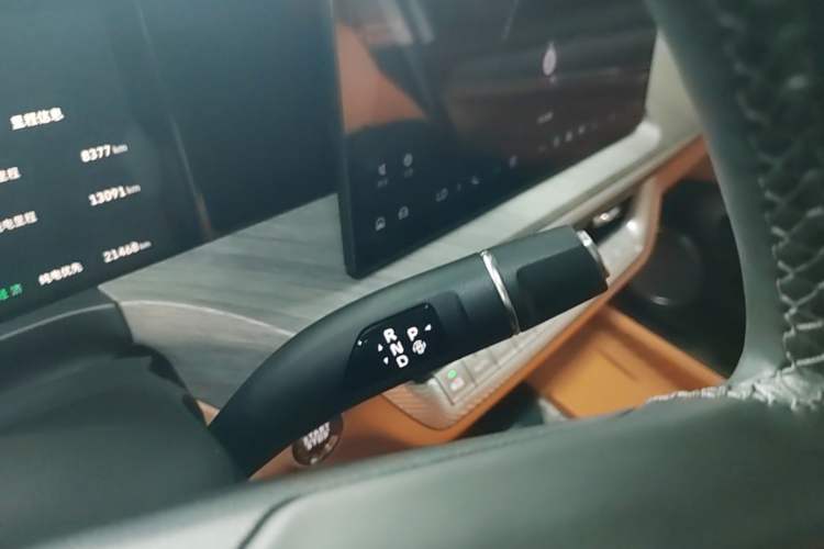 Used Tank 500 New Energy 2026 Model—Hi4-Z Smart Enjoyment Version Gear Lever