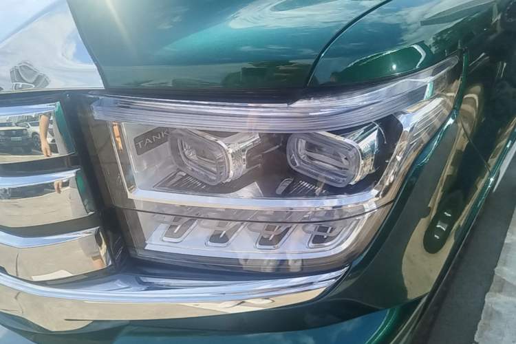 Used Tank 500 New Energy 2026 Model—Hi4-Z Smart Enjoyment Version Left Front Headlight