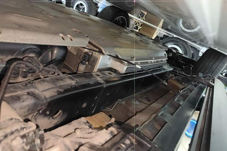 Used Tank 500 New Energy 2026 Model—Hi4-T Smart Enjoyment Version Left Side Sill