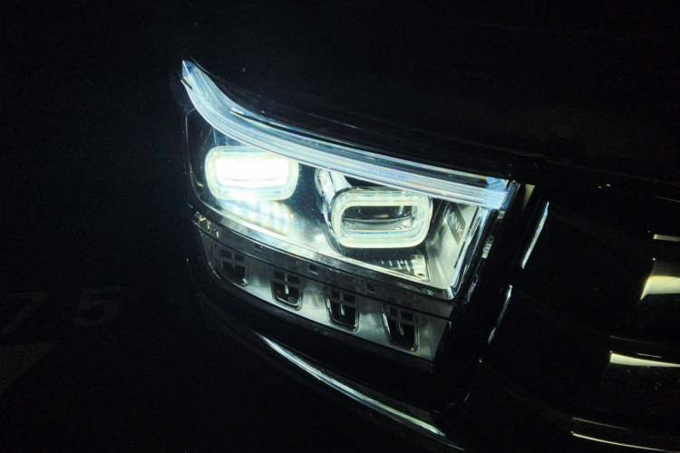 Used Tank 500 New Energy 2026 Model—Hi4-Z Smart Enjoyment Version Right Front Headlight