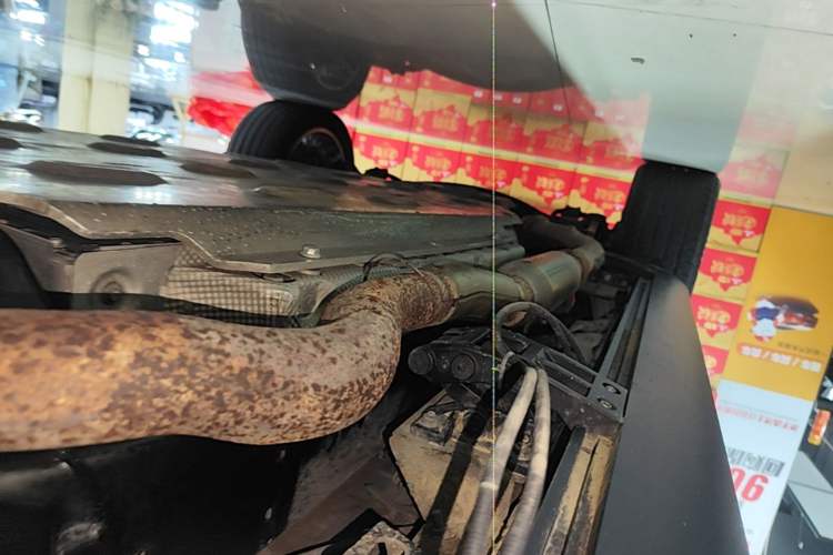 Used Tank 500 New Energy 2026 Model—Hi4-T Smart Enjoyment Version Right Side Sill