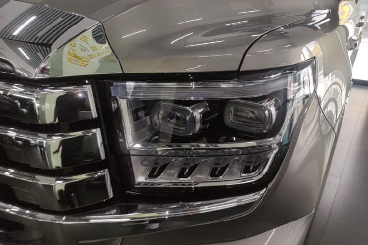 Used Tank 500 New Energy 2026 Model—Hi4-Z Smart Enjoyment Version Left Front Headlight