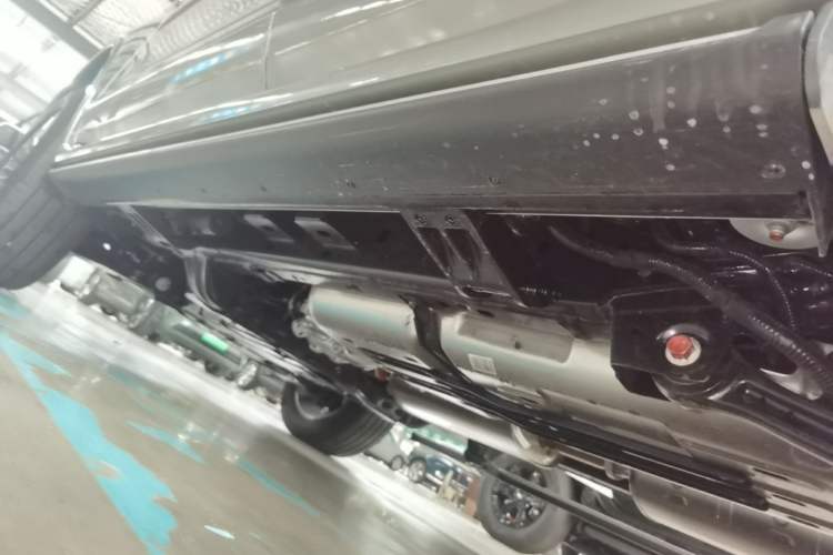 Used Tank 500 New Energy 2026 Model—Hi4-T Smart Enjoyment Version Left Side Sill