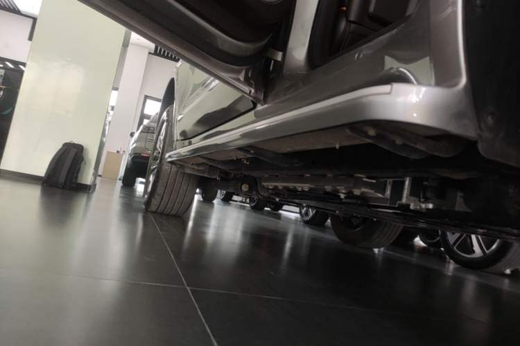 Used Tank 500 New Energy 2026 Model—Hi4-Z Smart Enjoyment Version Left Side Sill