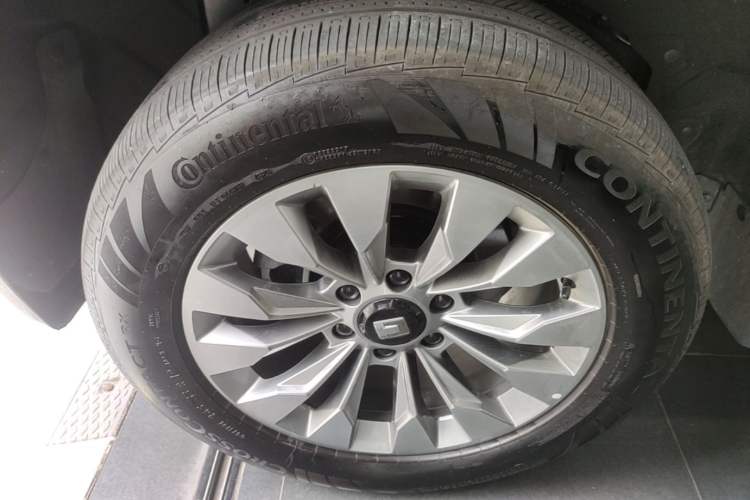 Used Tank 500 New Energy 2026 Model—Hi4-T Smart Enjoyment Version Right Rear Wheel Hub