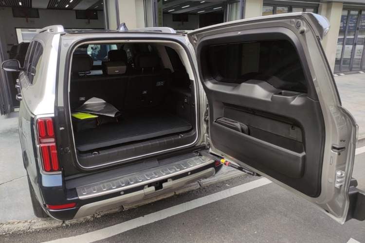 Used Tank 500 New Energy 2026 Model—Hi4-T Smart Enjoyment Version Trunk