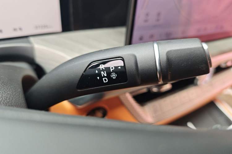 Used Tank 500 New Energy 2026 Model—Hi4-Z Smart Enjoyment Version Gear Lever
