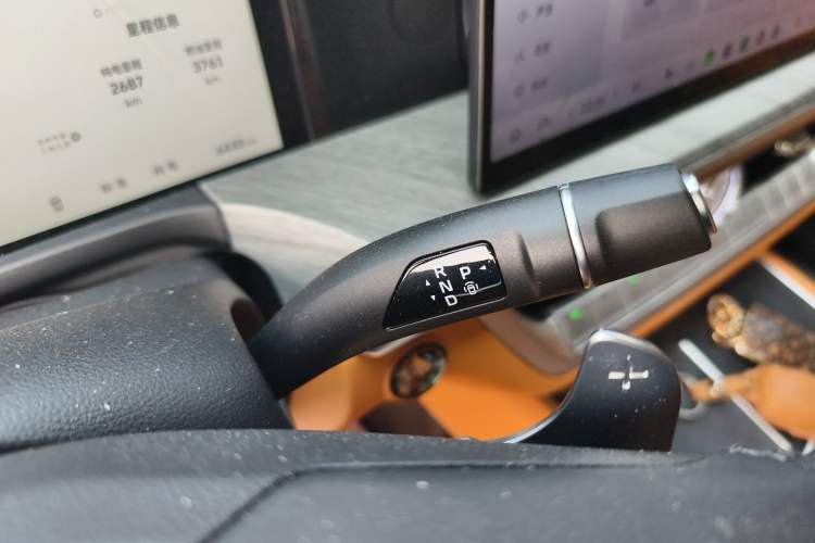 Used Tank 500 New Energy 2026 Model—Hi4-T Smart Enjoyment Version Gear Lever
