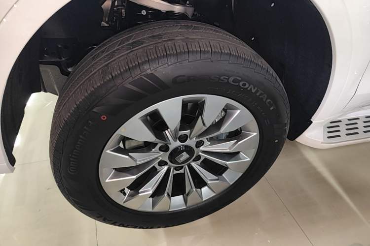 Used Tank 500 New Energy 2026 Model—Hi4-Z Smart Enjoyment Version Left Front Wheel Hub
