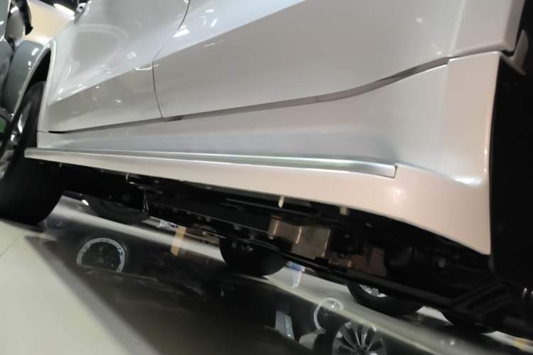 Used Tank 500 New Energy 2026 Model—Hi4-Z Smart Enjoyment Version Left Side Sill
