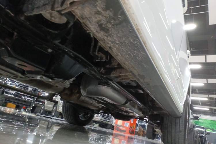 Used Tank 500 New Energy 2026 Model—Hi4-T Smart Enjoyment Version Left Side Sill