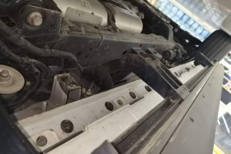 Used Tank 500 New Energy 2026 Model—Hi4-T Smart Enjoyment Version Left Side Sill