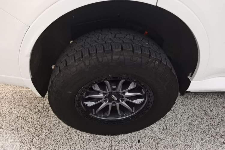 Used Tank 500 New Energy 2026 Model—Hi4-T Smart Enjoyment Version Right Rear Wheel Hub