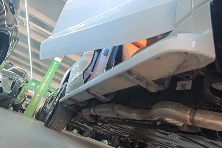 Used Tank 500 New Energy 2026 Model—Hi4-Z Smart Enjoyment Version Right Side Sill