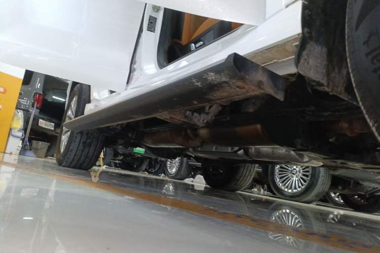Used Tank 500 New Energy 2026 Model—Hi4-T Smart Enjoyment Version Right Side Sill