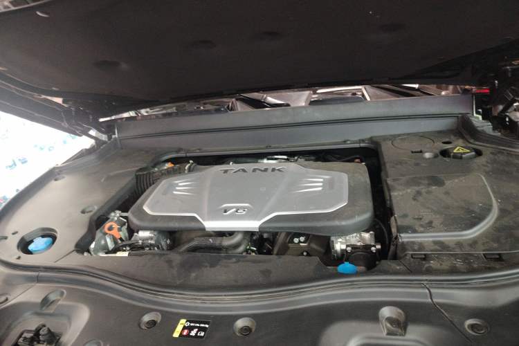 Used Tank 700 New Energy 2024 Hi4-T Extreme Edition Engine Bay