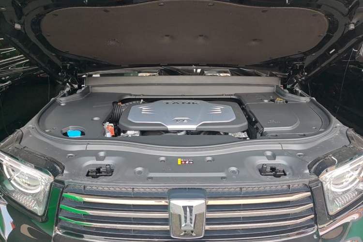 Used Tank 700 New Energy 2024 Hi4-T Extreme Edition Engine Bay