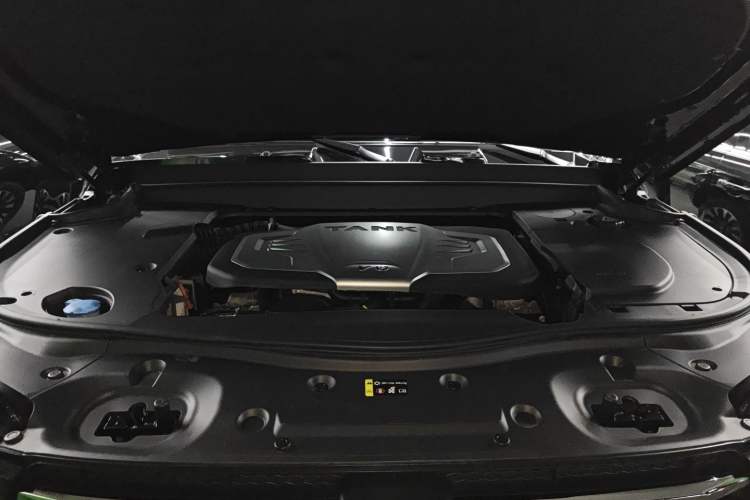 Used Tank 700 New Energy 2024 Hi4-T Extreme Edition Engine Bay