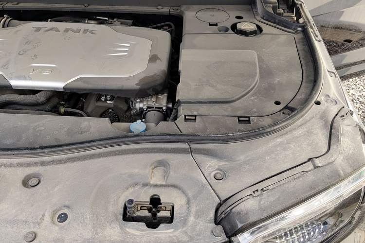 Used Tank 700 New Energy 2024 Hi4-T First-Edition Limited Model Engine Bay Left