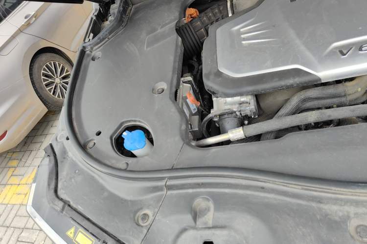 Used Tank 700 New Energy 2024 Hi4-T Extreme Edition Engine Bay Right