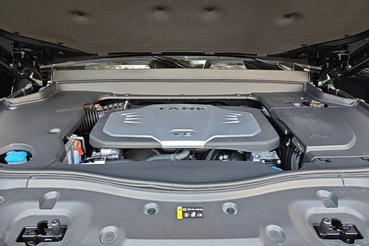 Used Tank 700 New Energy 2024 Hi4-T Extreme Edition Engine Bay