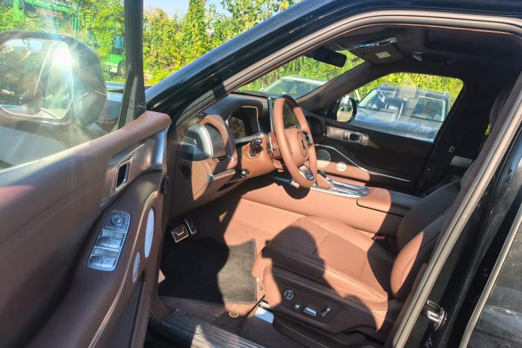 Used Tank 700 New Energy 2024 Hi4-T Extreme Edition Interior 4