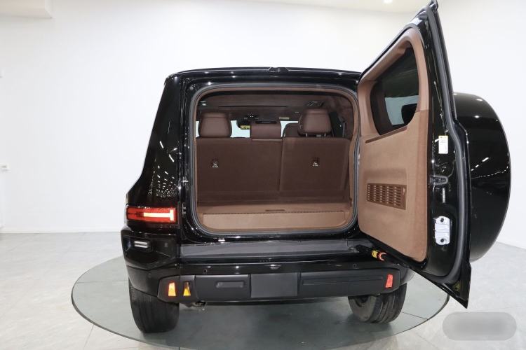 Used Tank 700 New Energy 2024 Hi4-T Extreme Edition Interior 9