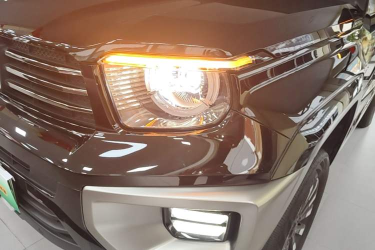 Used Tank 700 New Energy 2024 Hi4-T Extreme Edition Left Front Headlight