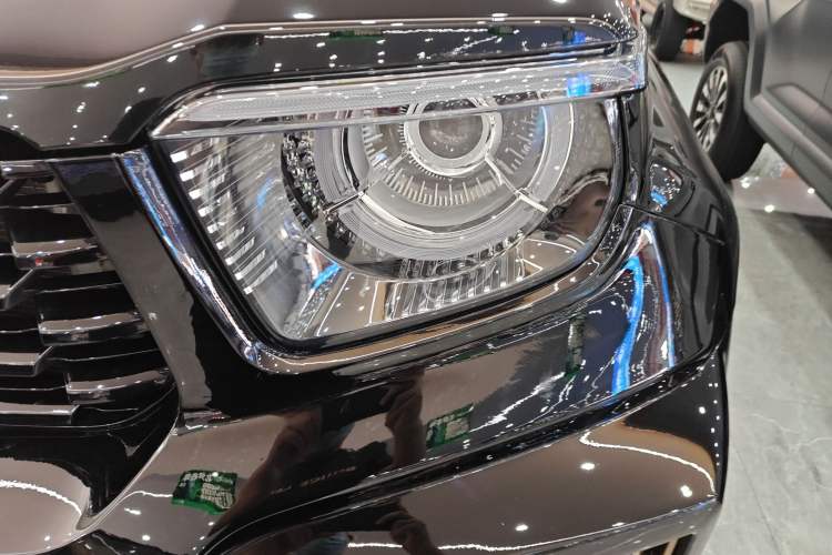 Used Tank 700 New Energy 2024 Hi4-T Extreme Edition Left Front Headlight