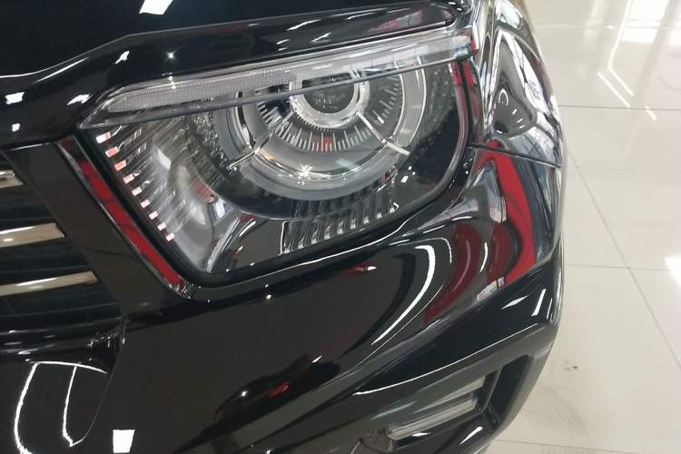 Used Tank 700 New Energy 2024 Hi4-T Extreme Edition Left Front Headlight