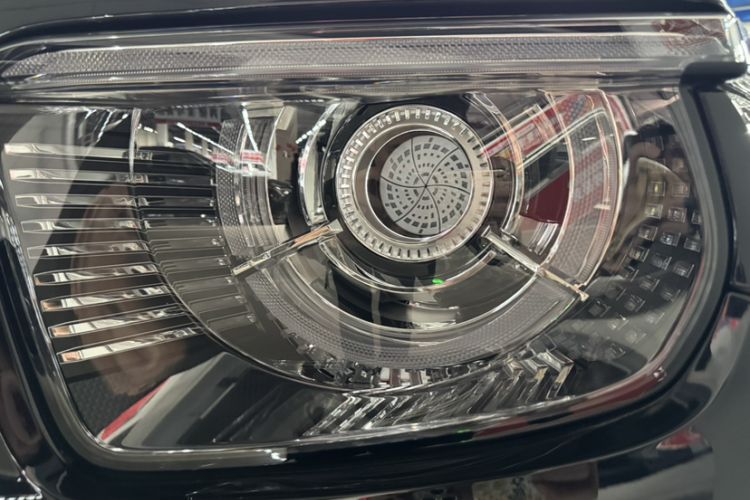 Used Tank 700 New Energy 2024 Hi4-T Extreme Edition Left Front Headlight