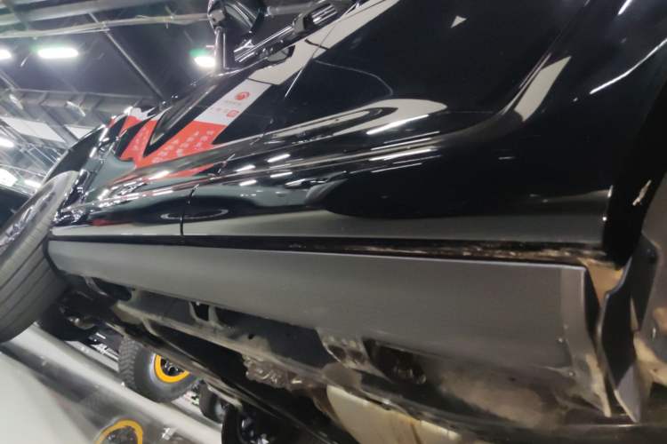 Used Tank 700 New Energy 2024 Hi4-T Extreme Edition Left Side Sill