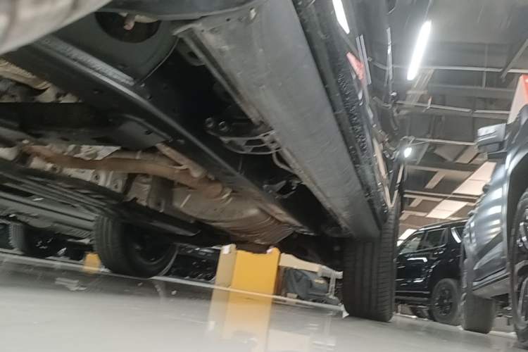 Used Tank 700 New Energy 2024 Hi4-T Extreme Edition Left Side Sill