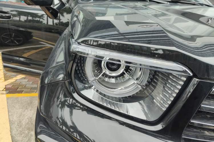 Used Tank 700 New Energy 2024 Hi4-T Extreme Edition Right Front Headlight