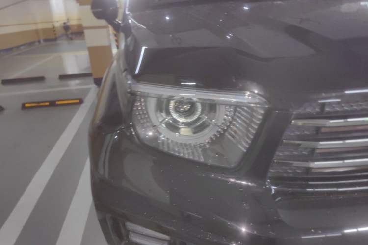 Used Tank 700 New Energy 2024 Hi4-T Extreme Edition Right Front Headlight